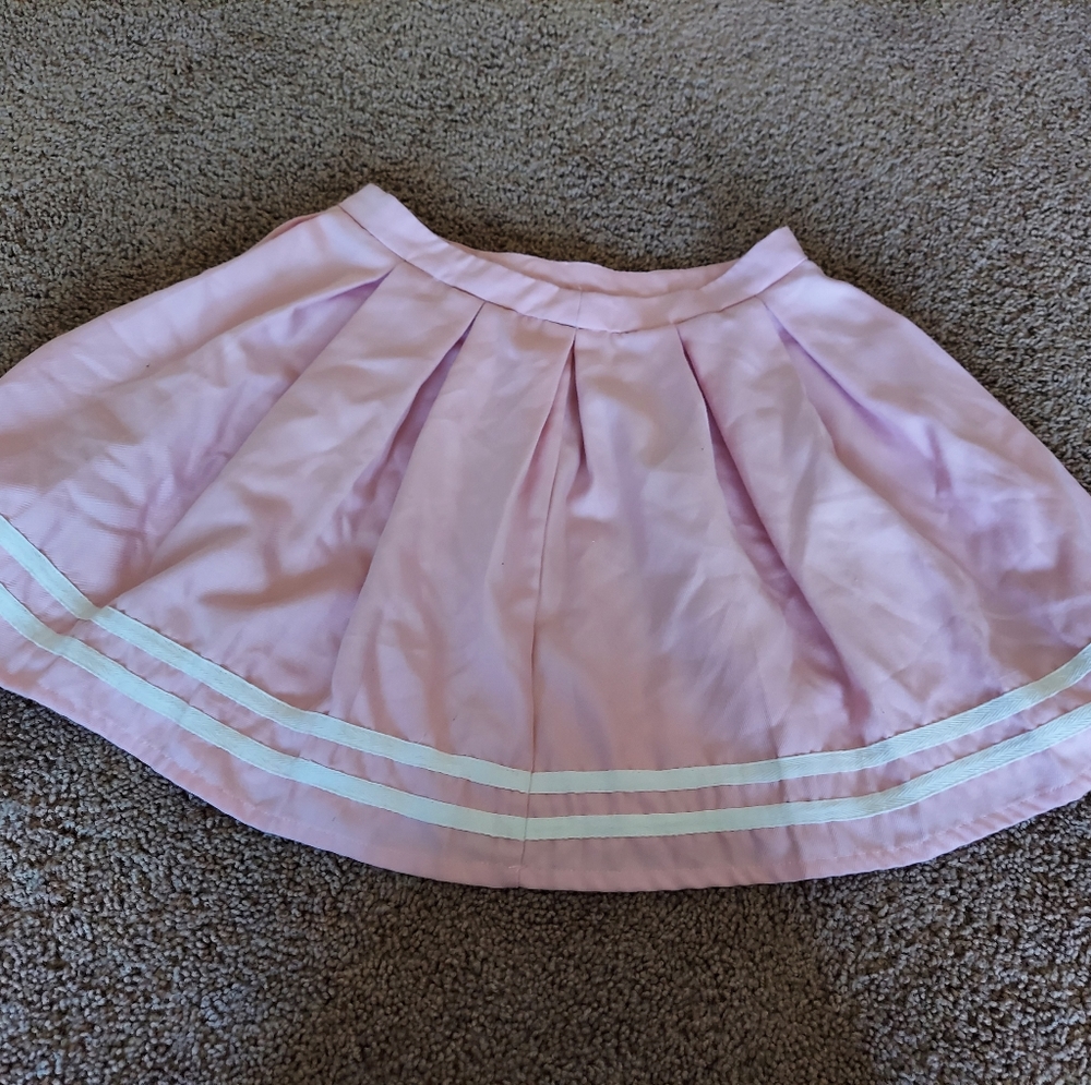 Hot Topic pink pleated skirt